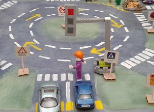 فیلم انیمیشن آموزش تابلوهای راهنمایی و رانندگی به کودکان 